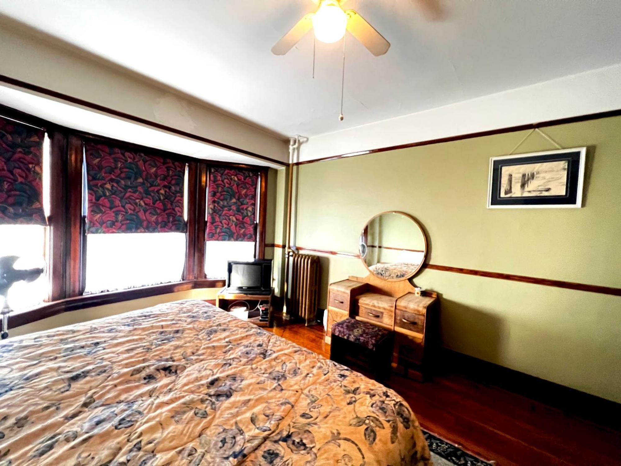 Arundel Mansions Hotel New Westminster Ngoại thất bức ảnh