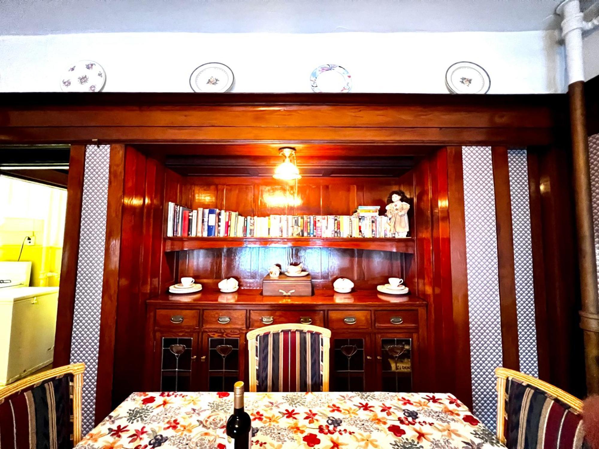 Arundel Mansions Hotel New Westminster Ngoại thất bức ảnh