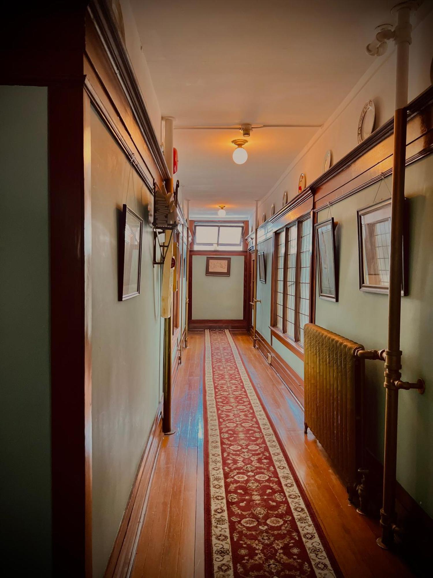 Arundel Mansions Hotel New Westminster Ngoại thất bức ảnh