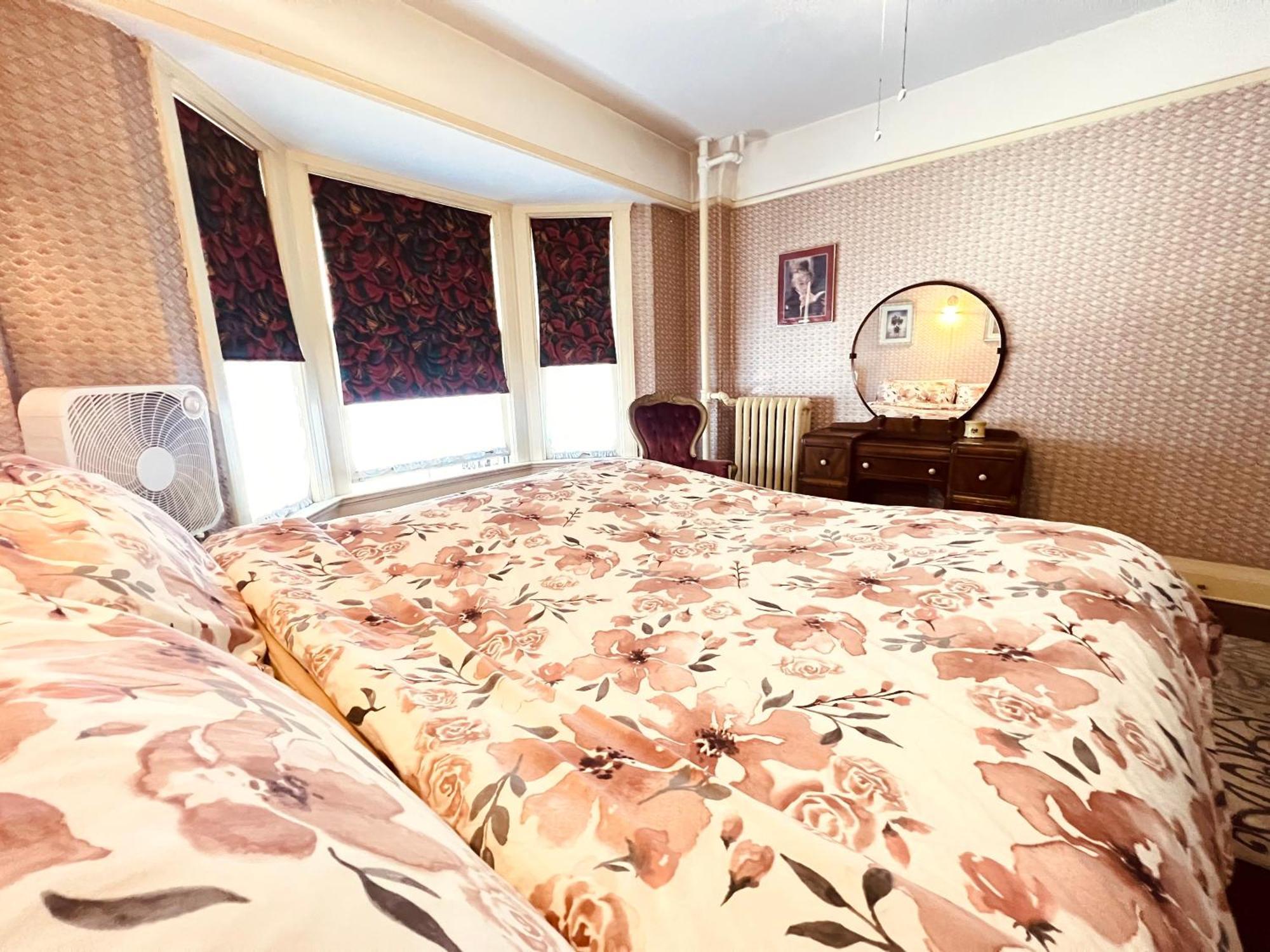 Arundel Mansions Hotel New Westminster Ngoại thất bức ảnh